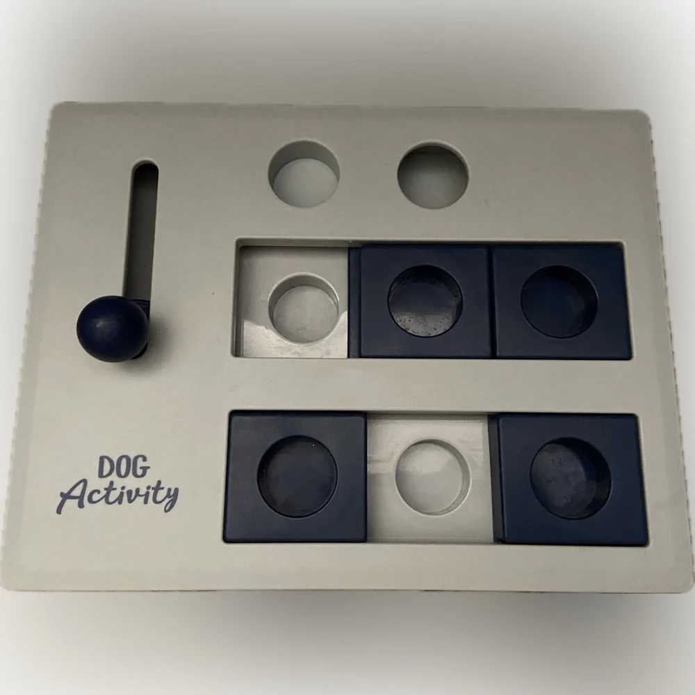 TRIXIE DOG ACTIVITY BOARD